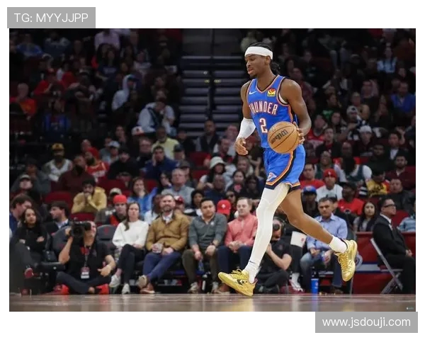 亚历山大上半场惊艳表现10中8砍下23分带领球队攻防两端展现统治力 亚历山大上半场惊艳表现10中8砍下23分带领球队攻防两端展现统治力